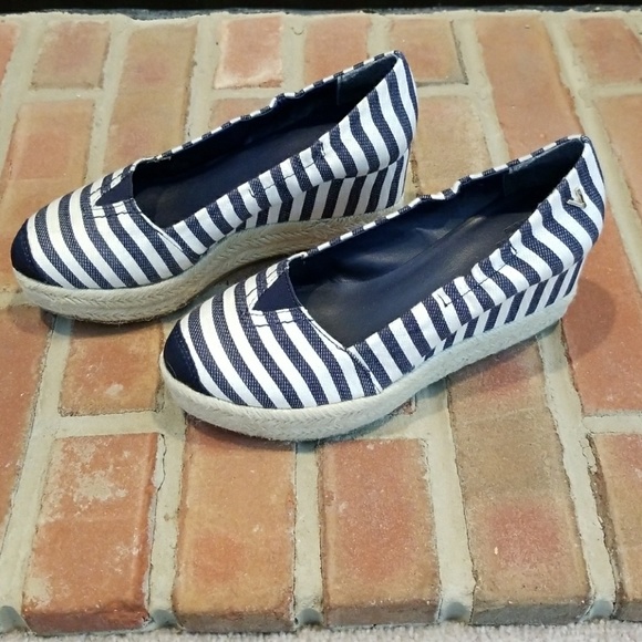 Victor Alfaro Wedge shoe - Picture 2 of 5